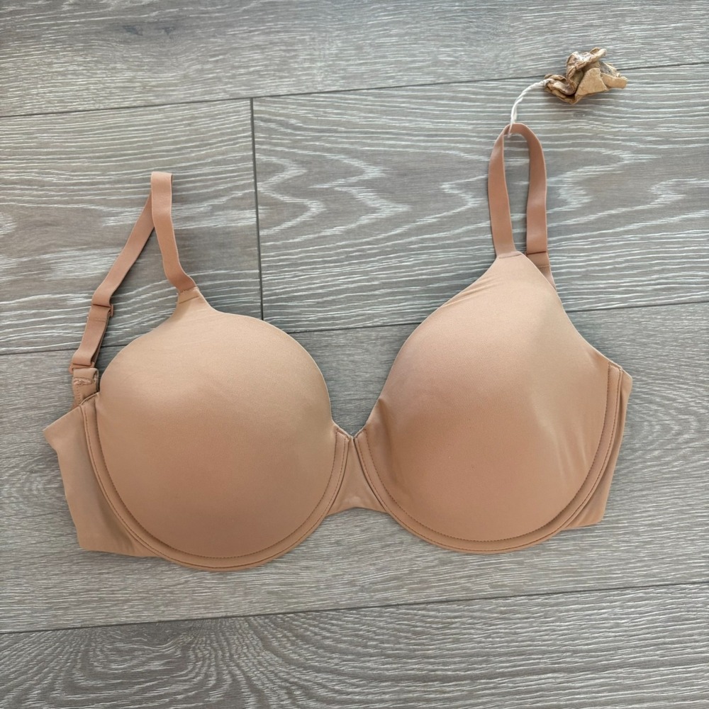 NWT Skims Womens Sand Beige Soft Stretch‎ Fits Everybody T-Shirt Bra Size 32DDDD